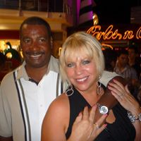 Laura Knudson Photo 16