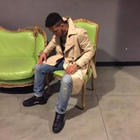 Nicholas Davis Photo 36