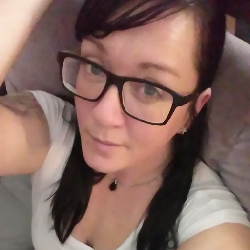 Julie Jacques Photo 16