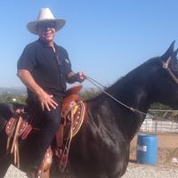 Roberto Robles Photo 43