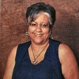 Catherine Locklear Photo 5