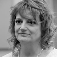 Joanne Benfield Photo 6