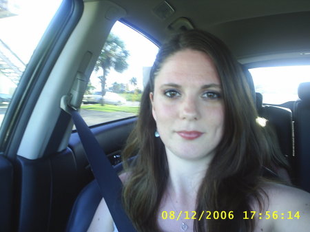 Lydia Williams Photo 19