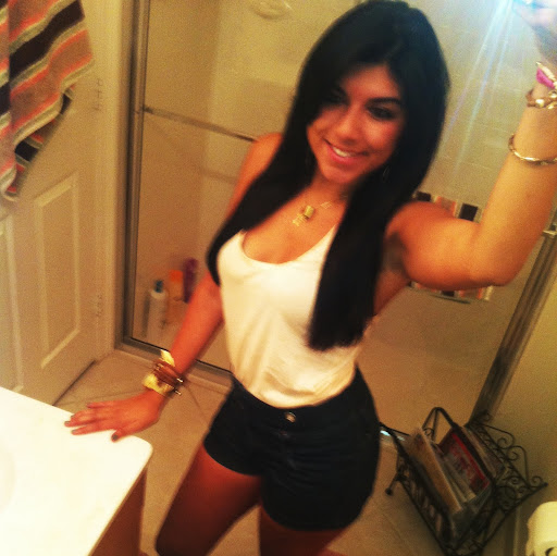 Stephanie Nunez Photo 4