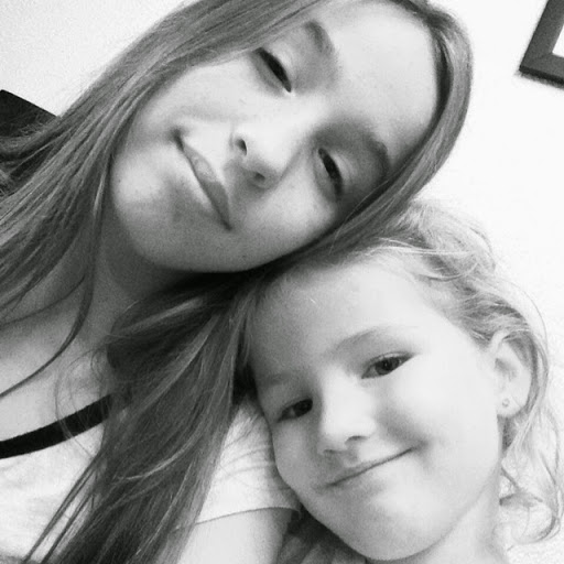 Megan Jenkins Photo 21