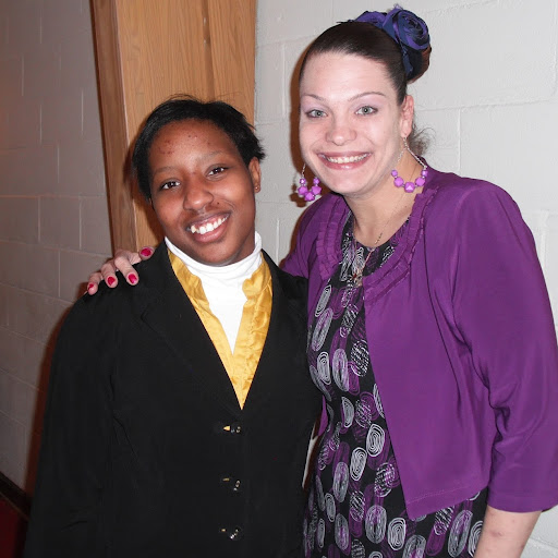 Candace Gray Photo 22