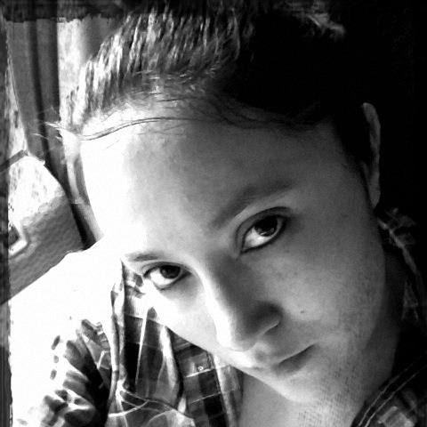 Kristy Thompson Photo 11