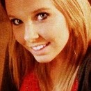 Sarah Messenger Photo 6