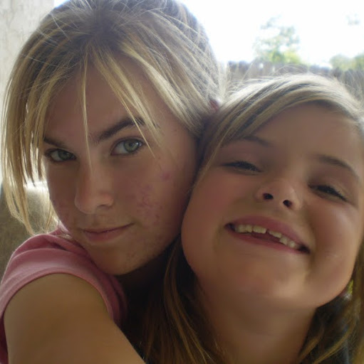 Victoria Mullins Photo 20