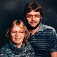 Debbie Browning Photo 21