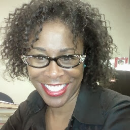 Renee Simmons Photo 39