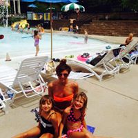 Stephanie Carmichael Photo 8