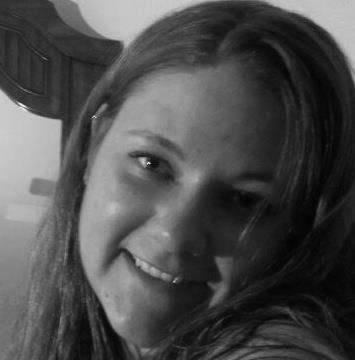 Renee Fowler Photo 22