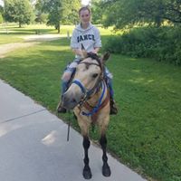 Jessica Briggs Photo 40