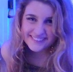 Victoria Fernandez Photo 13