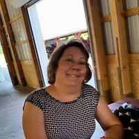 Laurie Meyers Photo 26