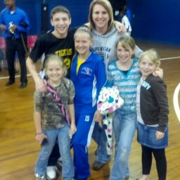 Laura Sellers Photo 41