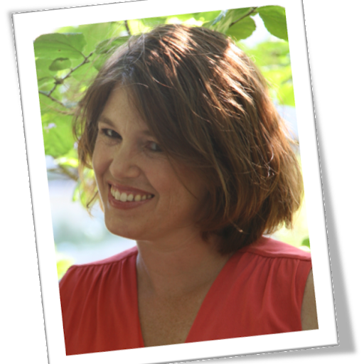 Christine Britos Photo 7