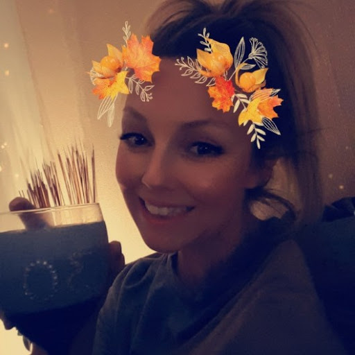 Laura Mckenzie Photo 18