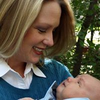 Laura Schwartz Photo 24