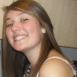 Samantha Handley Photo 5