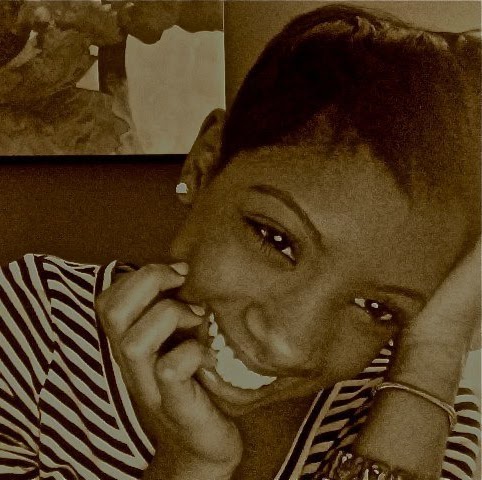 Victoria Alexander Photo 26