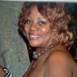 Crystal Giles Photo 35