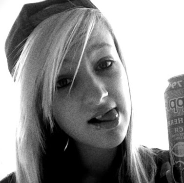 Julie Newell Photo 19