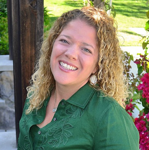Michelle Rioux Photo 10