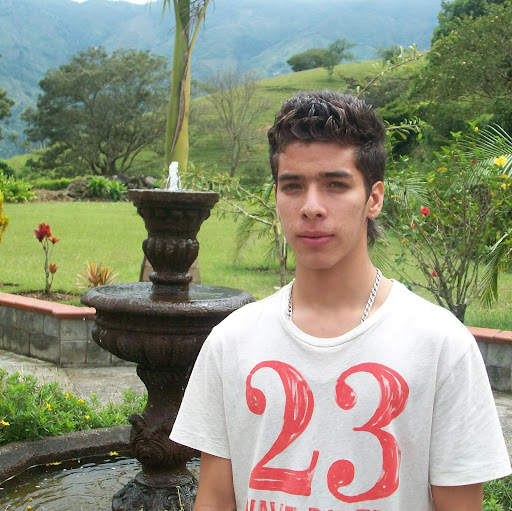 Alexis Garcia Photo 38
