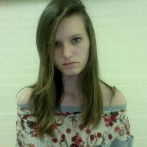 Alexandra James Photo 2