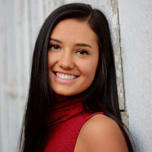 Anna Mccormick Photo 10