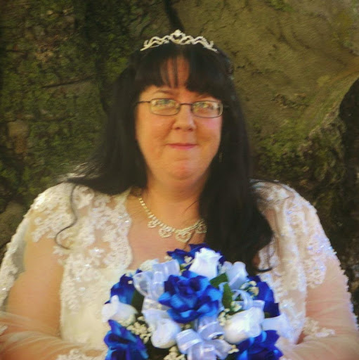 Christy Barrett Photo 19