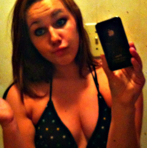 Alyssa Brooks Photo 5