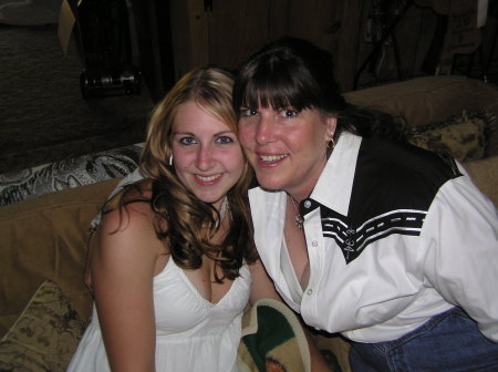 Lori Walker Photo 25