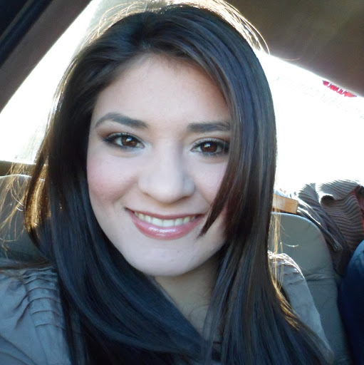 Andrea Valdez Photo 17