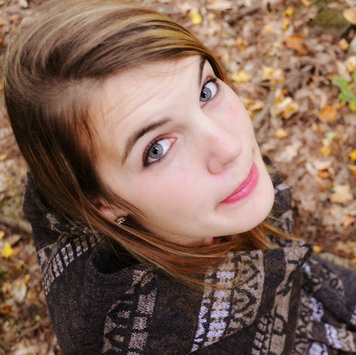 Cindy Holland Photo 10