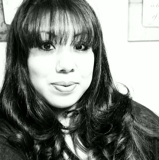 Lori Torres Photo 15