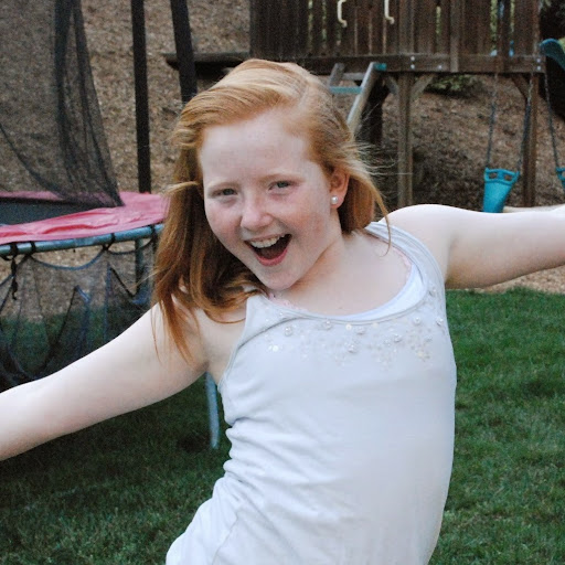 Julia Hickey Photo 20