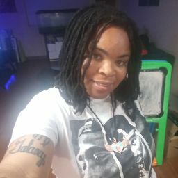 Chelsea Parham Photo 17