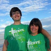 Julie Plummer Photo 19