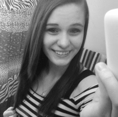 Annie Williams Photo 15