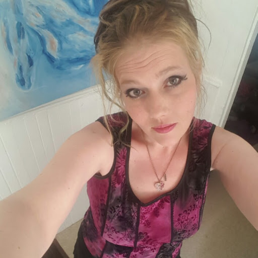 Heather Love Photo 36