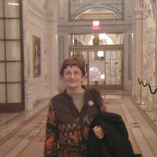 Mary Leslie Photo 21