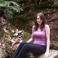 April Klein Photo 30