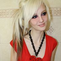 Annie Simmons Photo 12