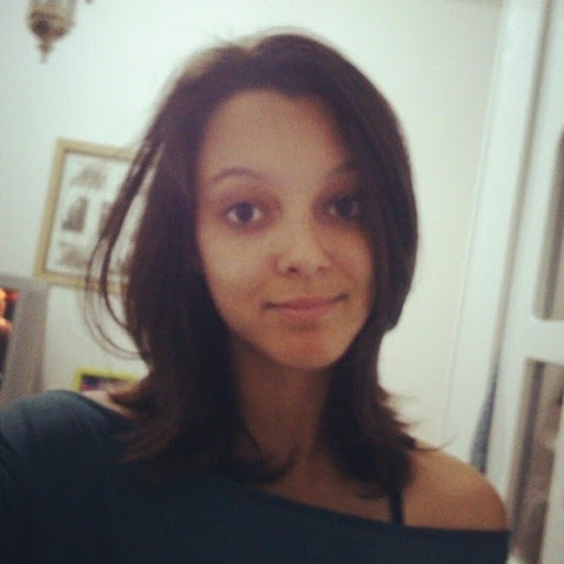 Elizabeth Mccartney Photo 26