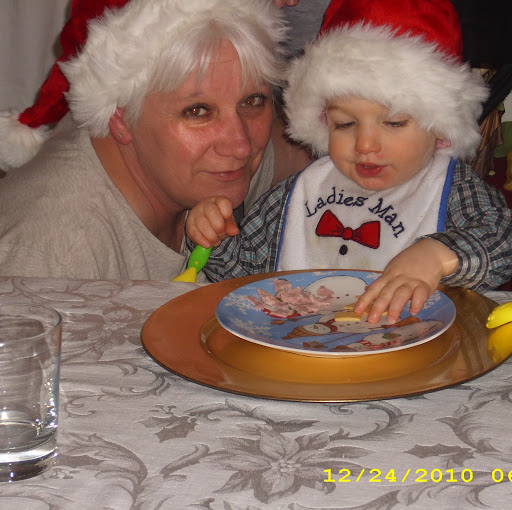 Amy Bergeron Photo 16