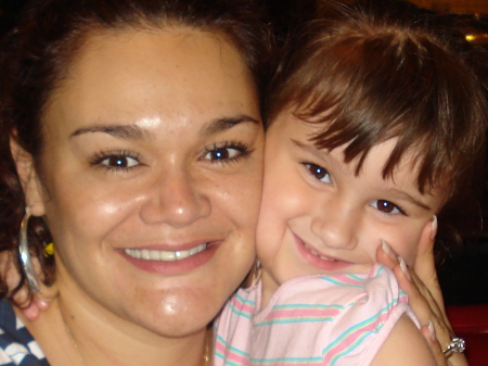 Mary Valencia Photo 10