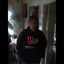 Roberta Thompson Photo 26